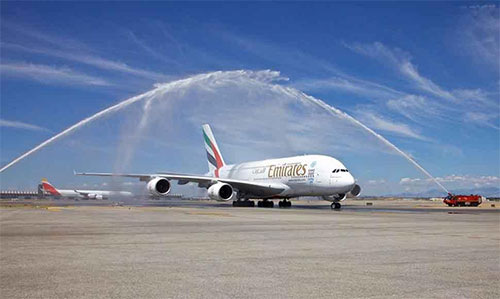 Un avión con 500 personas a bordo puesto en cuarentena en Nueva York